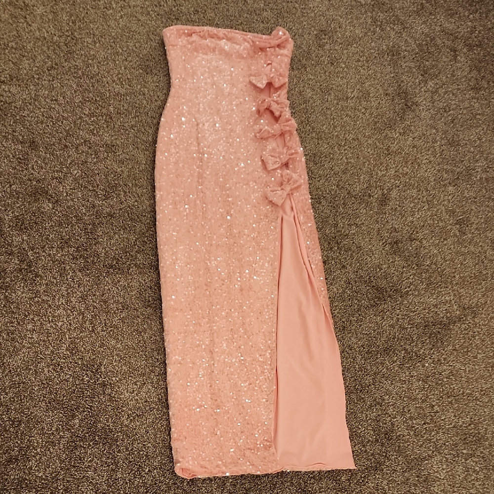 Elegant Pink Sequin Strapless Gown